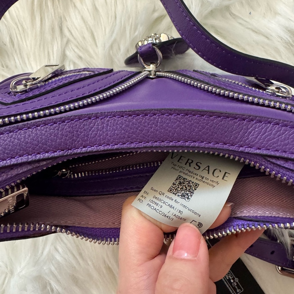 Versace repeat hobo Bag - Picture 10 of 13